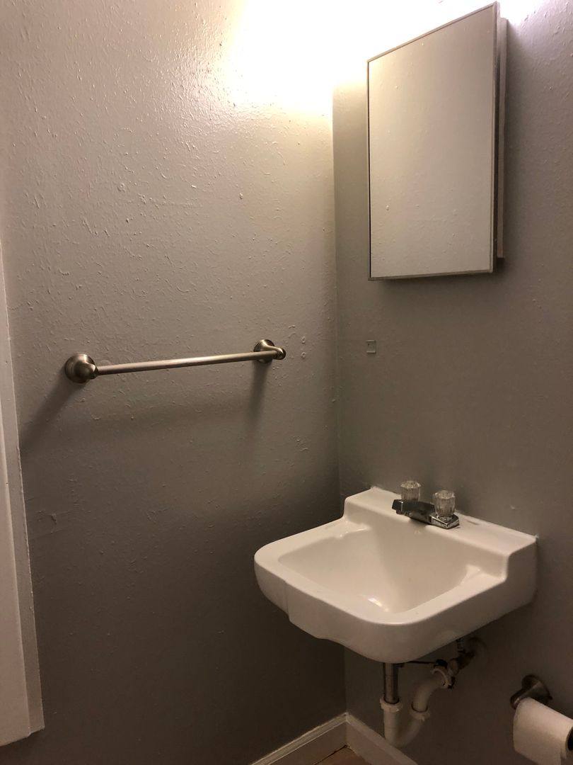 Apartment for rent at 7720 E Kings Highway, Shreveport, LA 71115