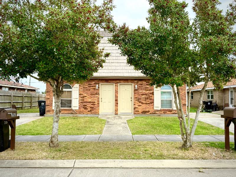 Apartment for rent at 3563 Kings Dr, Chalmette, LA 70043