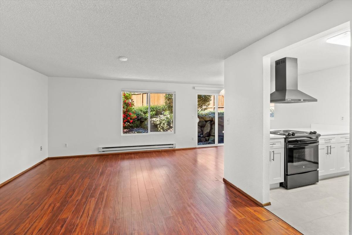 Condo for rent at 19855 25th Ave NE, Seattle, WA 98155