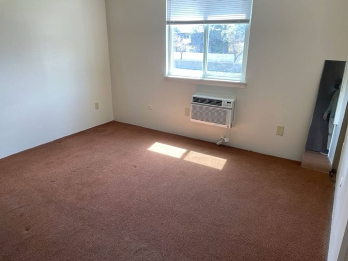 Condo for rent at 5660 Meadow Lane, Ogden, UT 84403