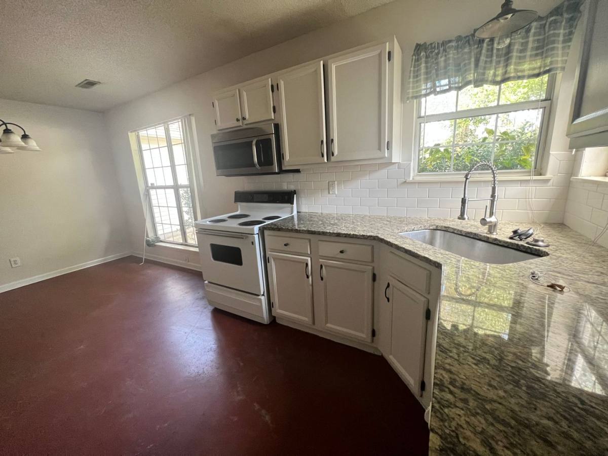 House for rent at 1720 S Nicole Place, Charleston, SC 29414