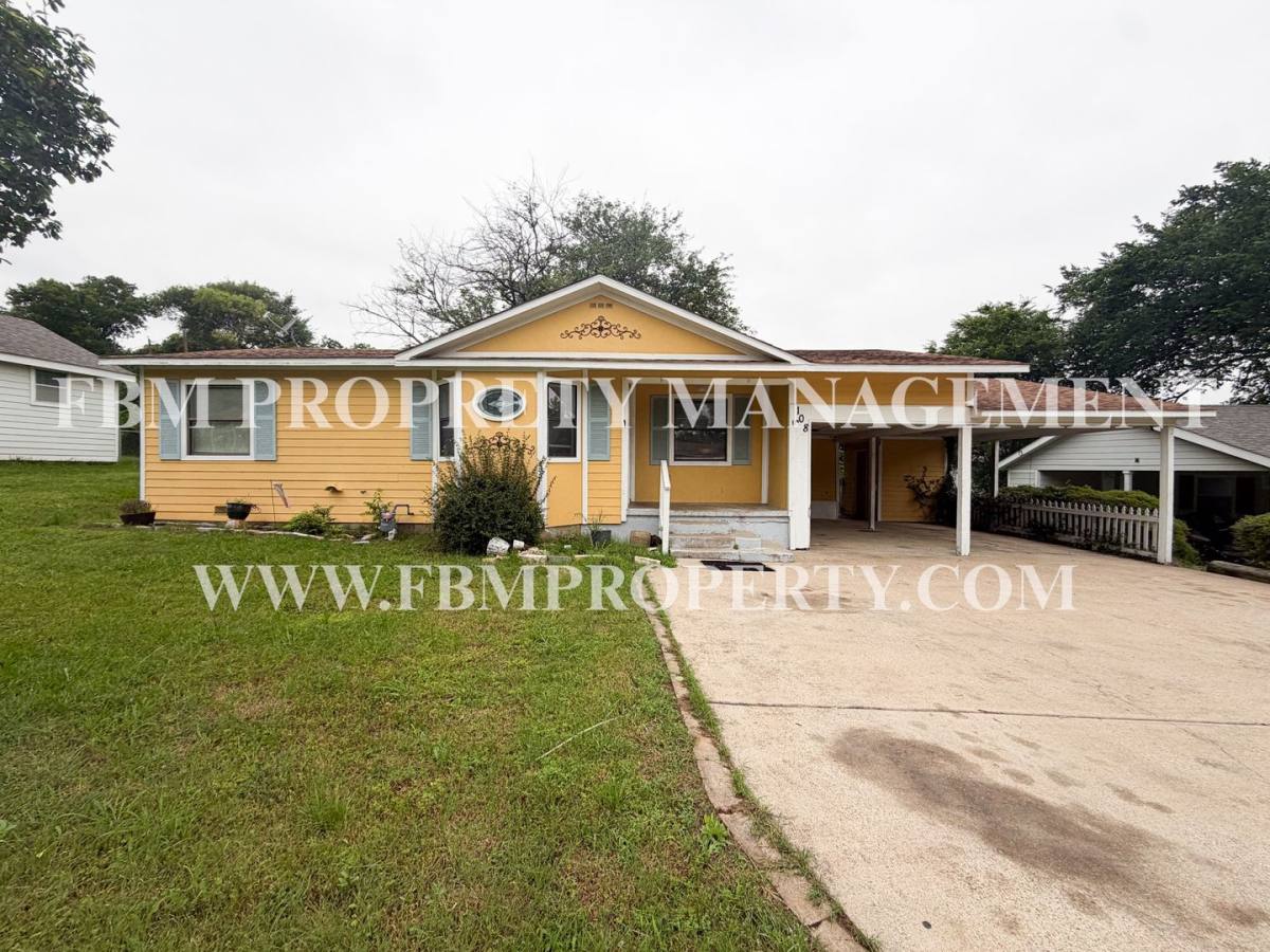 House for rent at 108 Sunset Circle, Alvarado, TX 76009