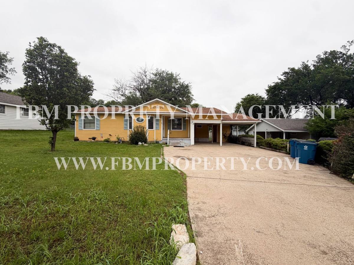 House for rent at 108 Sunset Circle, Alvarado, TX 76009
