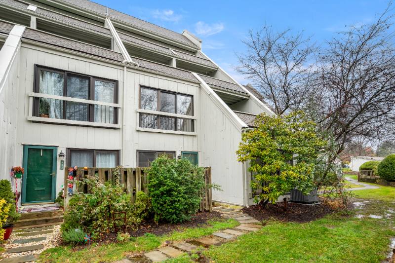 Townhouse for rent at 547 Summit, West Chester, PA 19382