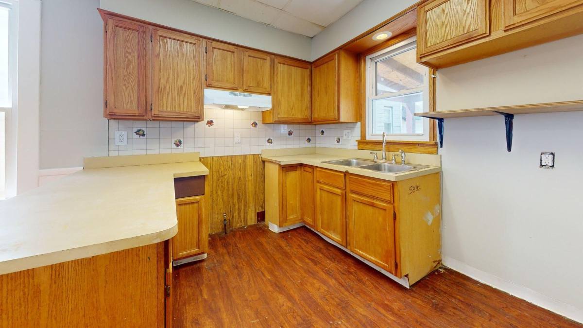 House for rent at 3452 W 44th St, Cleveland, OH 44109