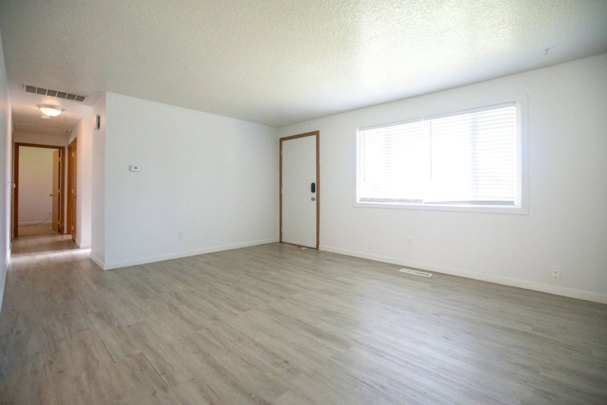 House for rent at 375 Sycamore Ave, Woodburn, OR 97071