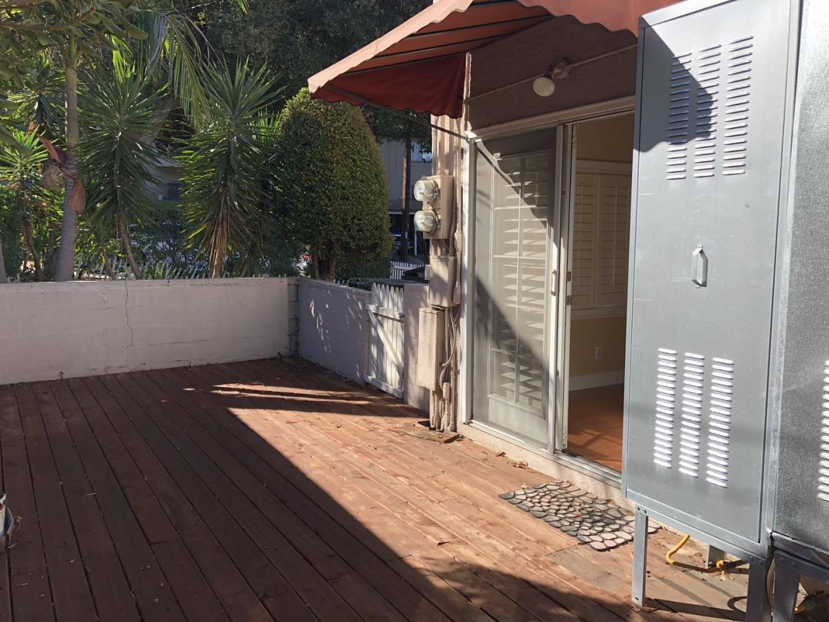 Apartment for rent at 507 E Cypress St, Glendale, CA 91205
