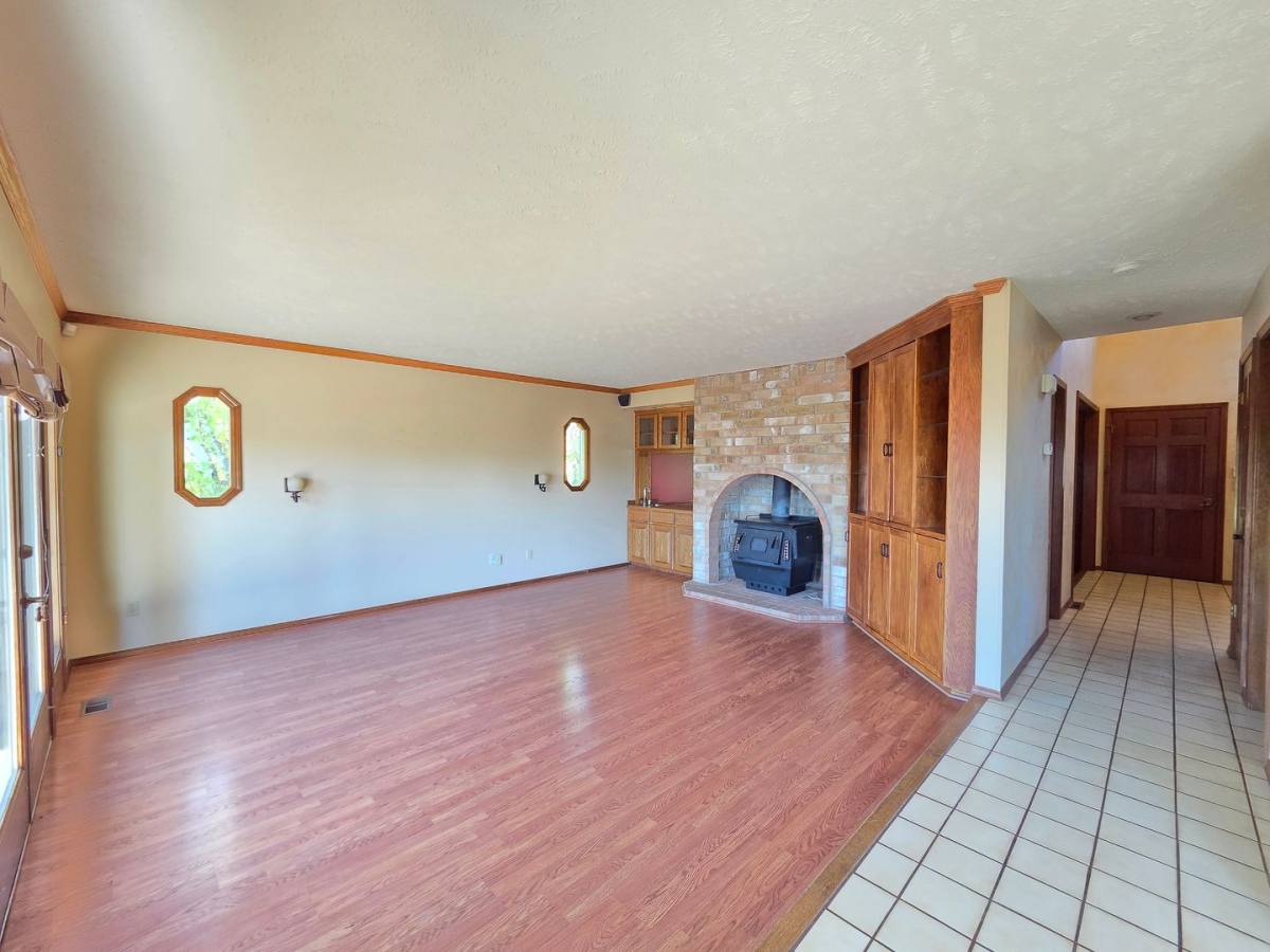 House for rent at 7706 E Woodview Dr, Spokane, WA 99212