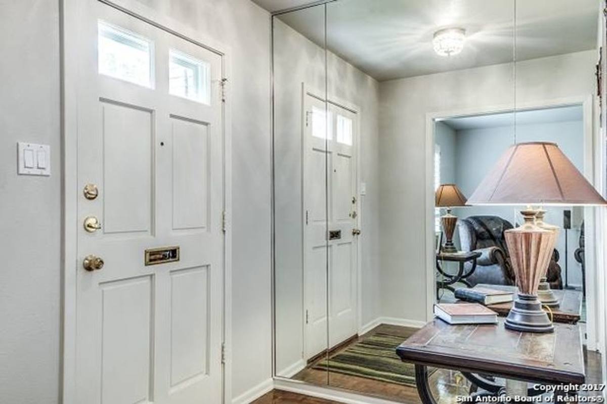 Townhouse for rent at 342 E Terra Alta, San Antonio, TX 78209