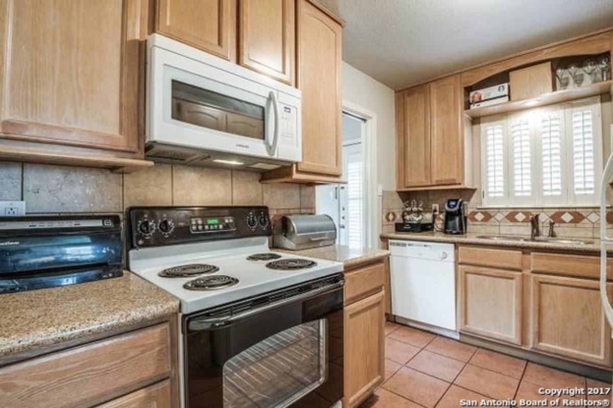 Townhouse for rent at 342 E Terra Alta, San Antonio, TX 78209