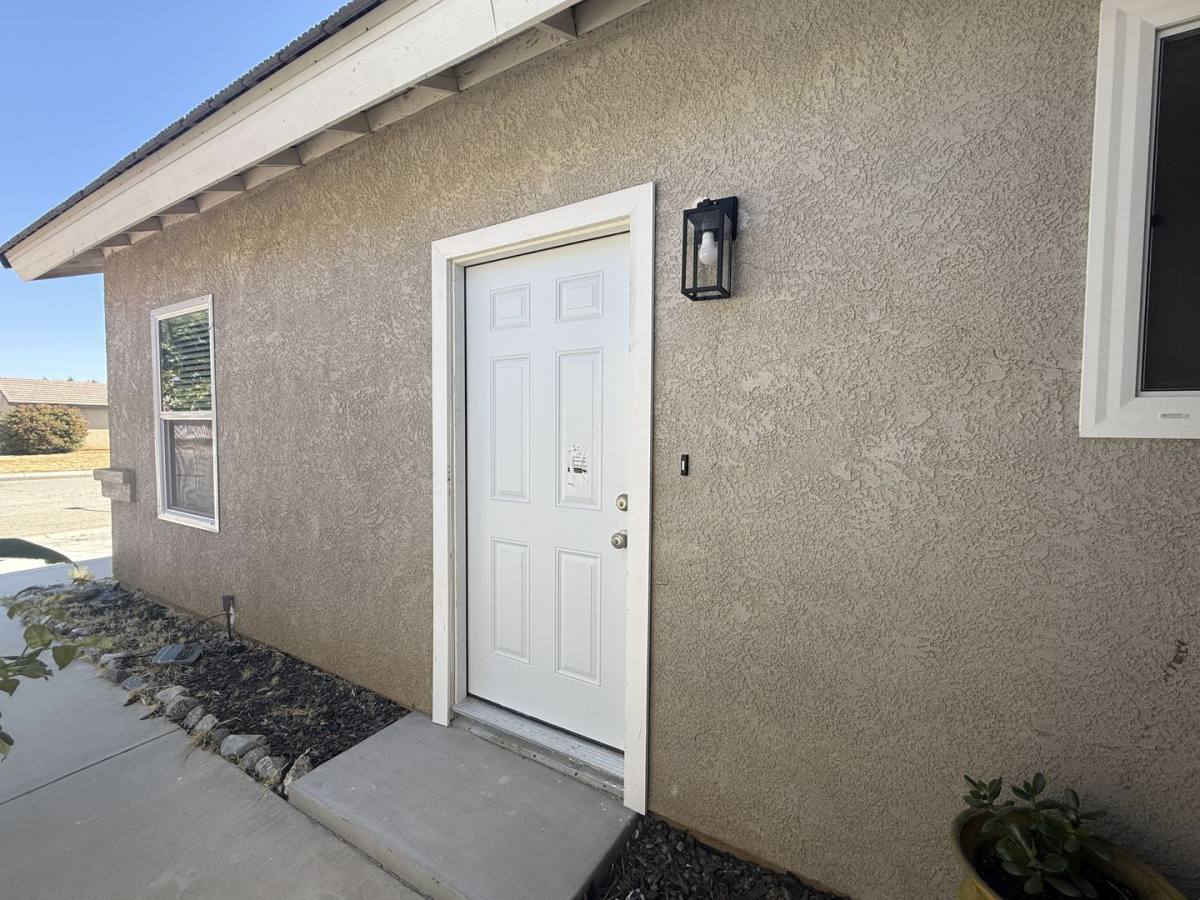 Apartment for rent at 1786 Linn Way, Lancaster, CA 93535