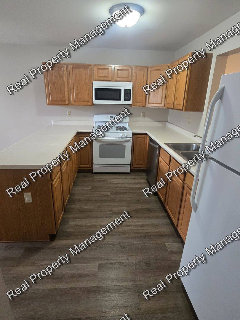 Townhouse for rent at 1710 Firestone Lane, Valparaiso, IN 46383