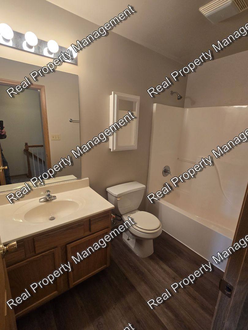 Townhouse for rent at 1710 Firestone Lane, Valparaiso, IN 46383