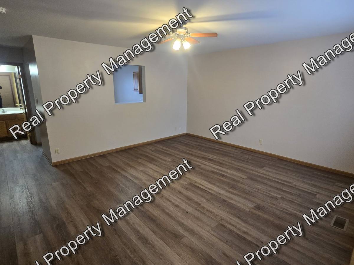 Townhouse for rent at 1710 Firestone Lane, Valparaiso, IN 46383