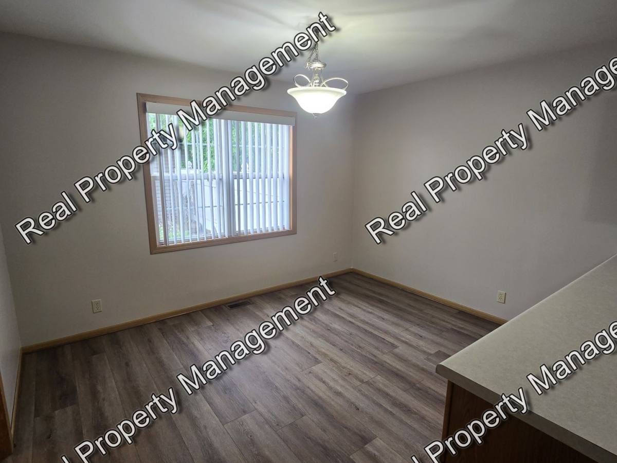 Townhouse for rent at 1710 Firestone Lane, Valparaiso, IN 46383