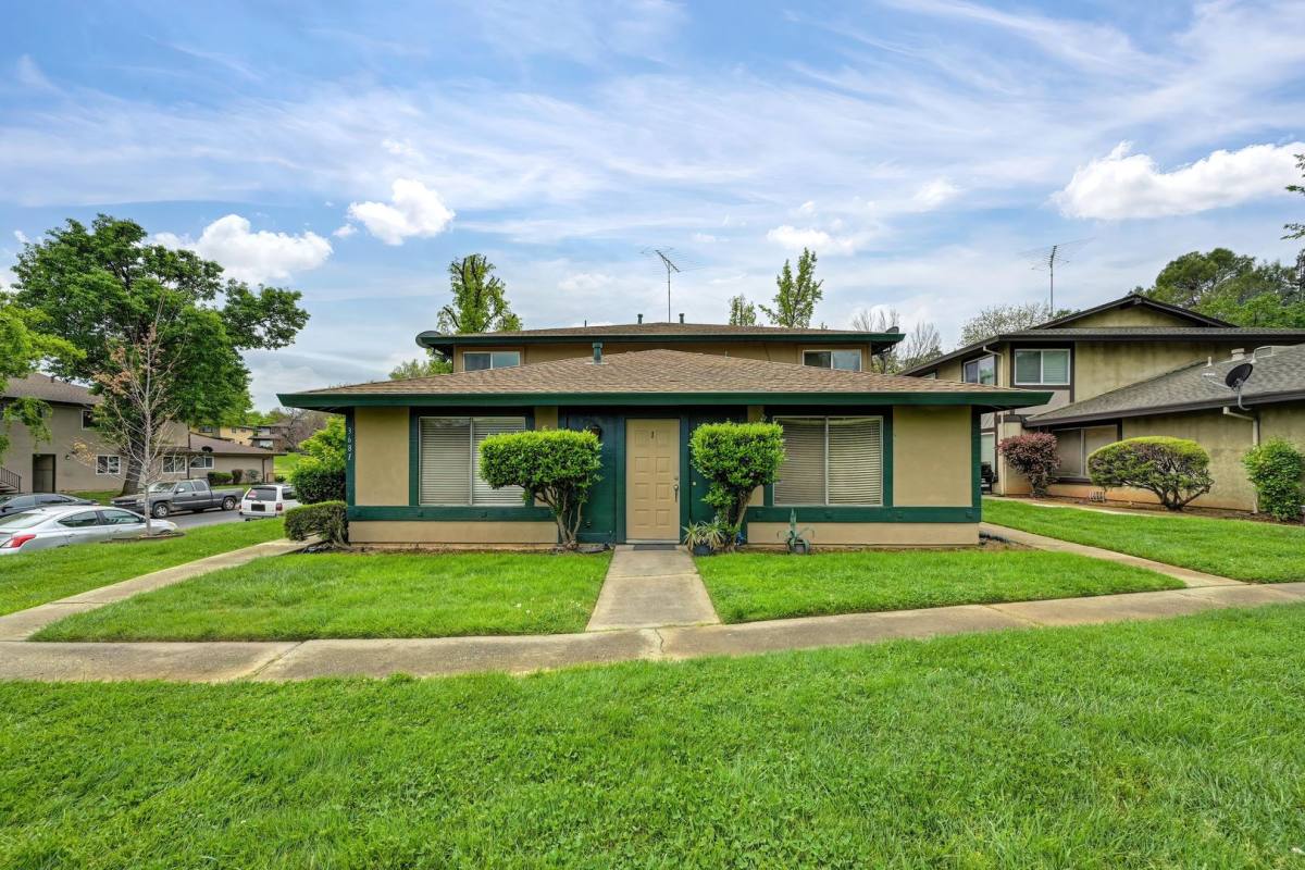 House for rent at 3681 Galena Dr, Auburn, CA 95602
