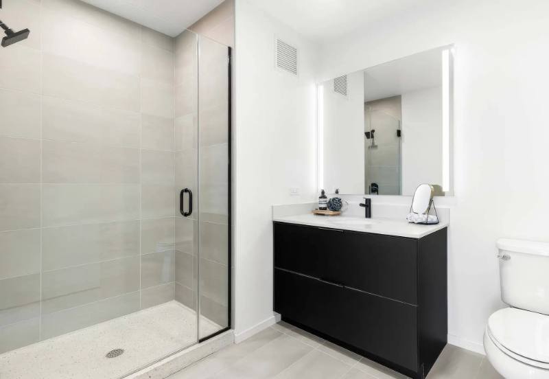 Apartment for rent at 216 N Elizabeth St, Chicago, IL 60607