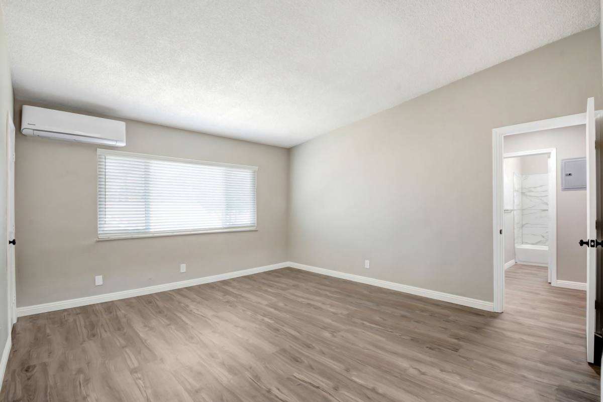 Apartment for rent at 525 N San Gabriel Ave, Azusa, CA 91702