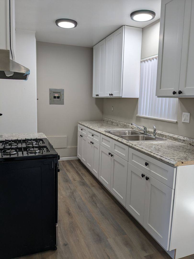 Apartment for rent at 525 N San Gabriel Ave, Azusa, CA 91702