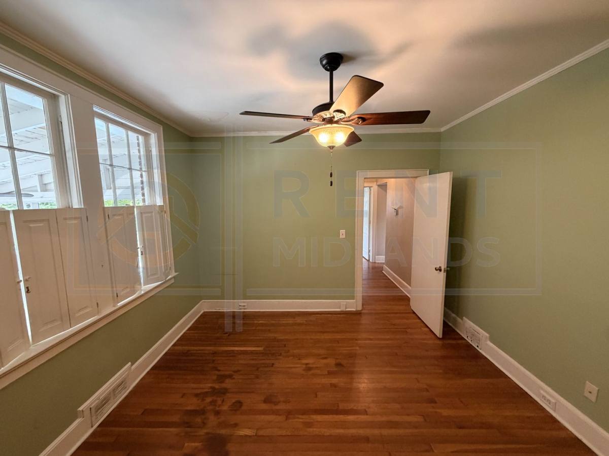 Apartment for rent at 3925 Rosewood Dr, Columbia, SC 29205