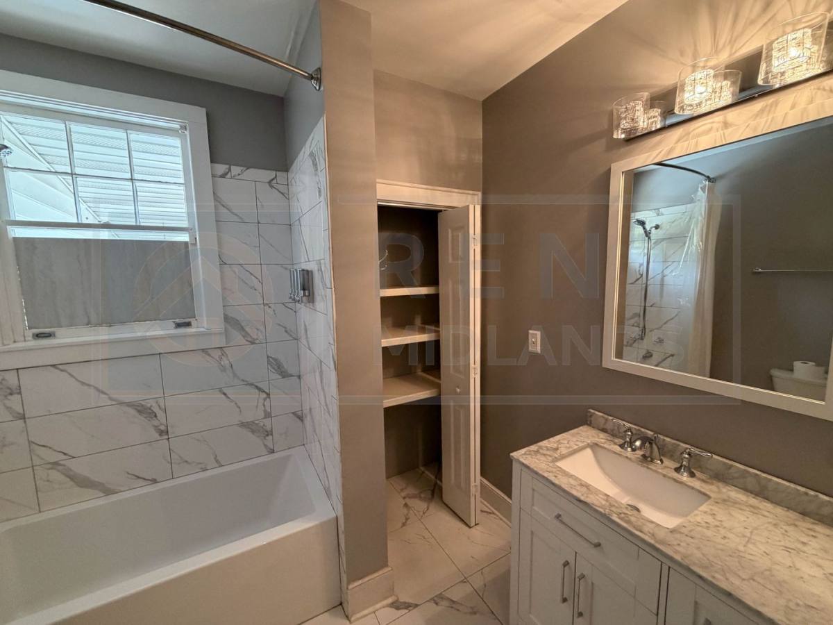 Apartment for rent at 3925 Rosewood Dr, Columbia, SC 29205