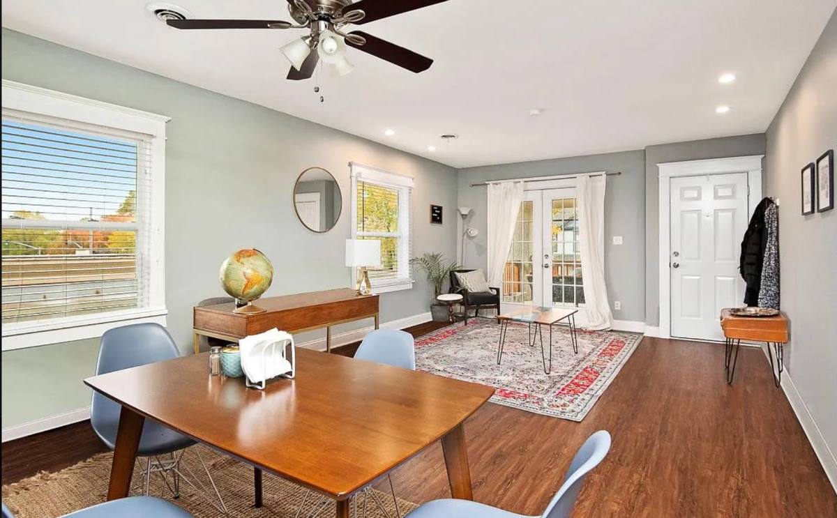 Apartment for rent at 2924-2926 Holmes St, Kansas City, MO 64109