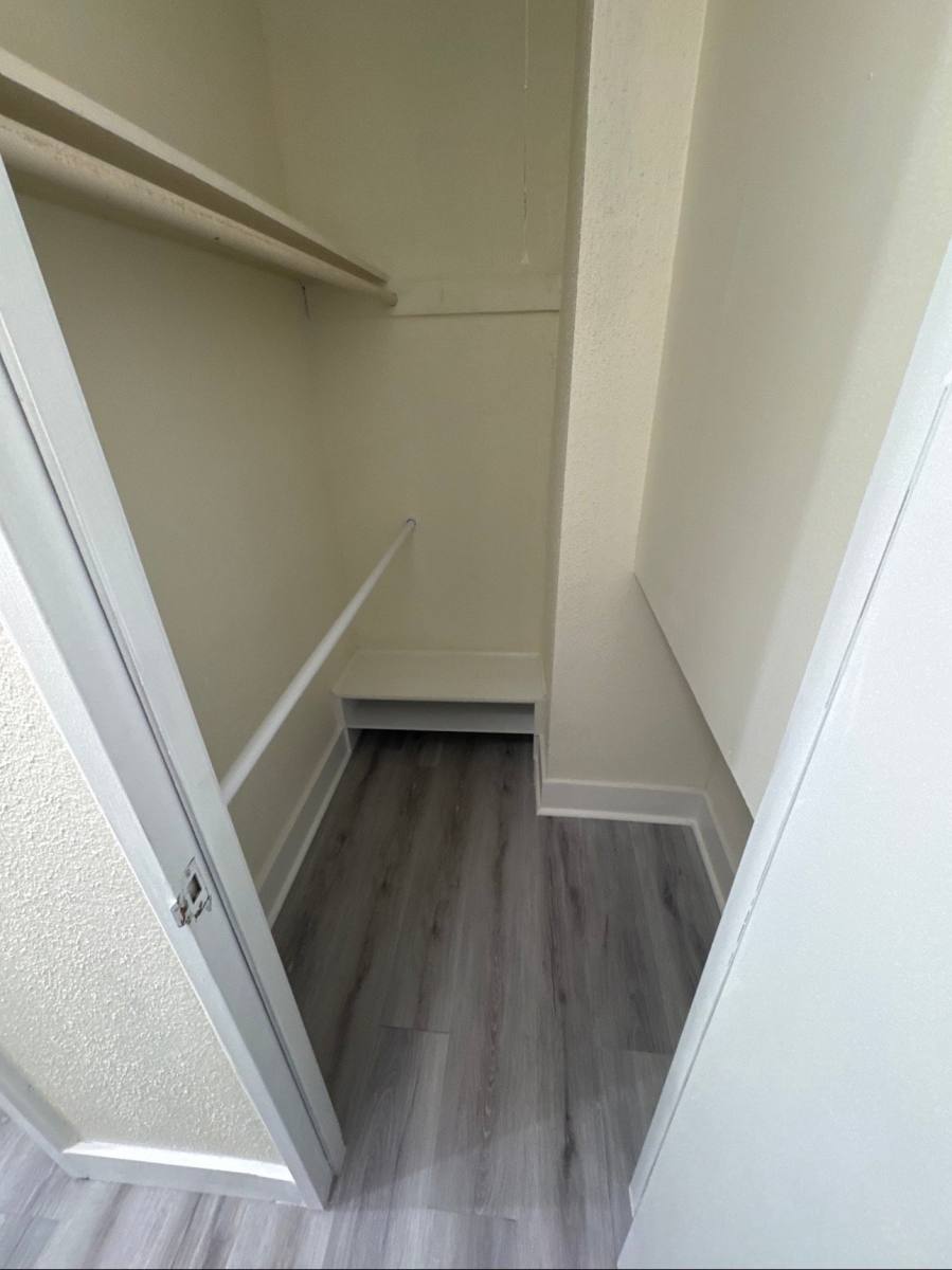 Condo for rent at 27 Lakeway St, Conroe, TX 77304