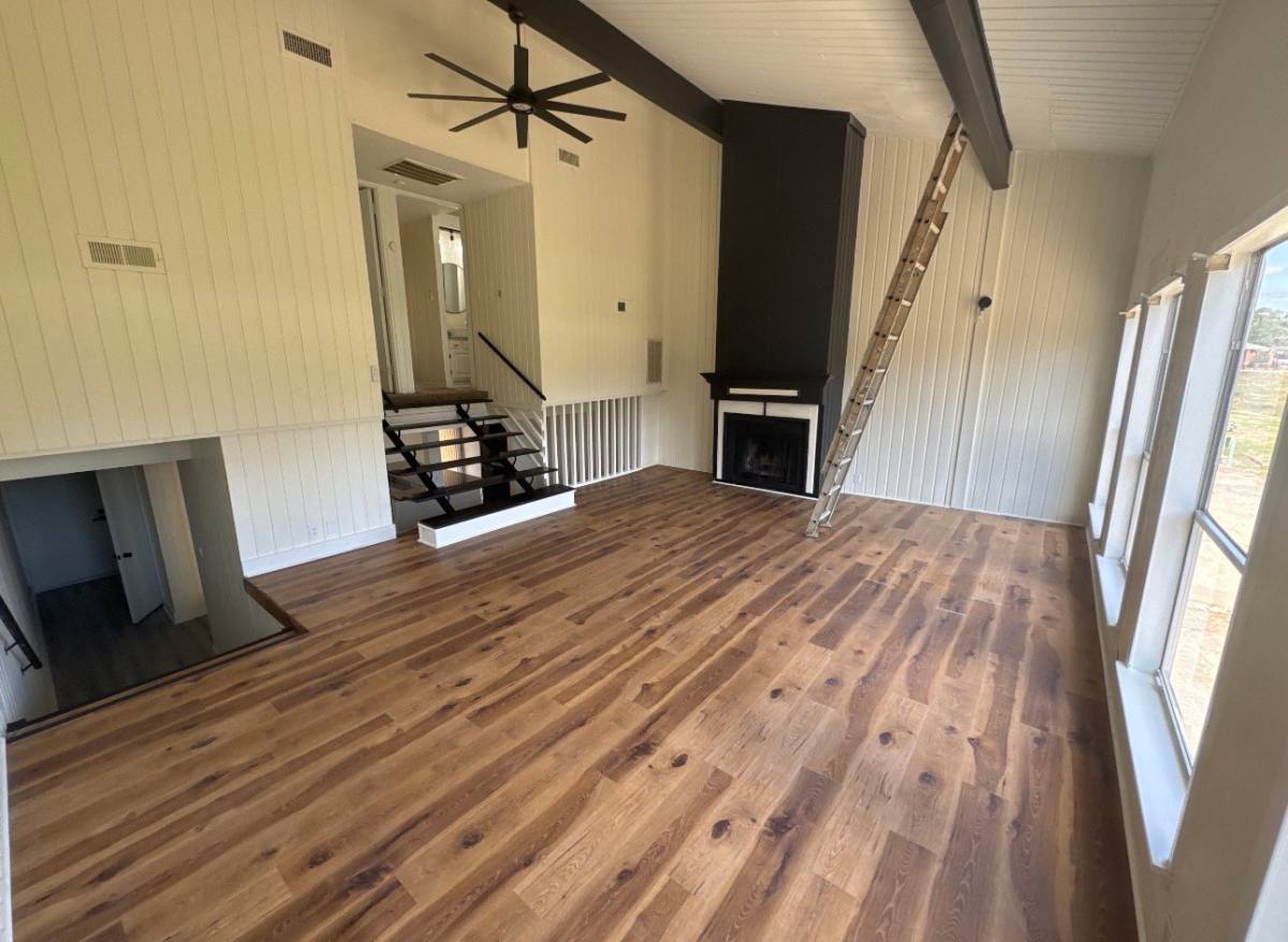 Condo for rent at 27 Lakeway St, Conroe, TX 77304