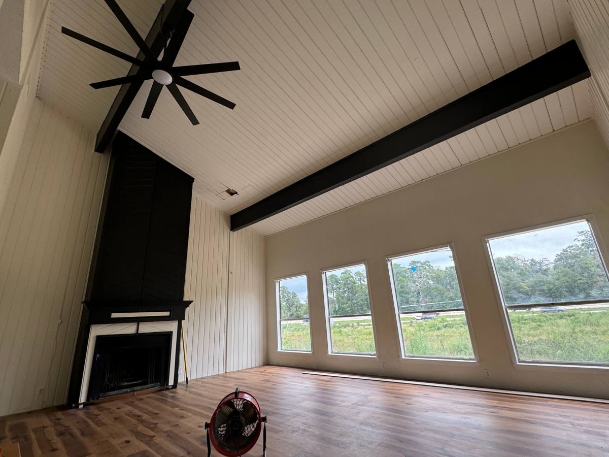 Condo for rent at 27 Lakeway St, Conroe, TX 77304