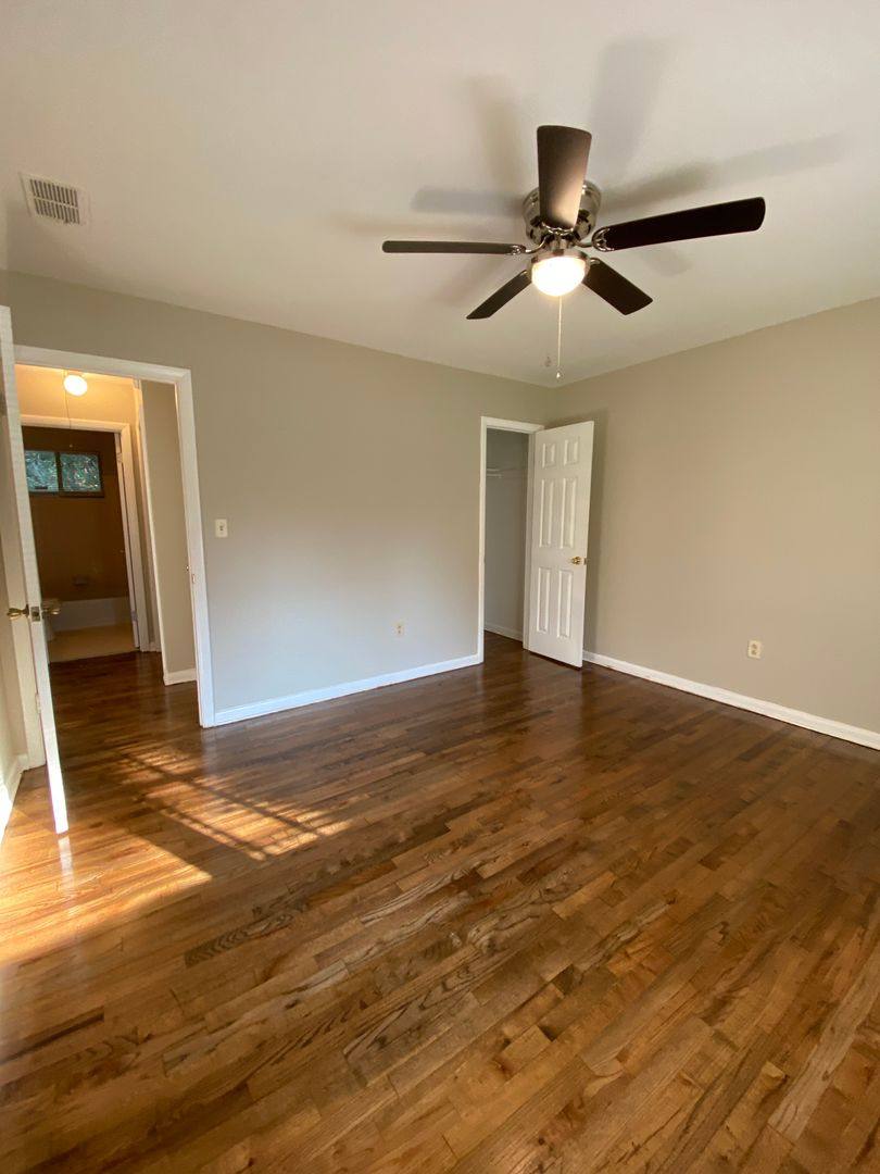Apartment for rent at 190 Midway Rd, Athens, GA 30605