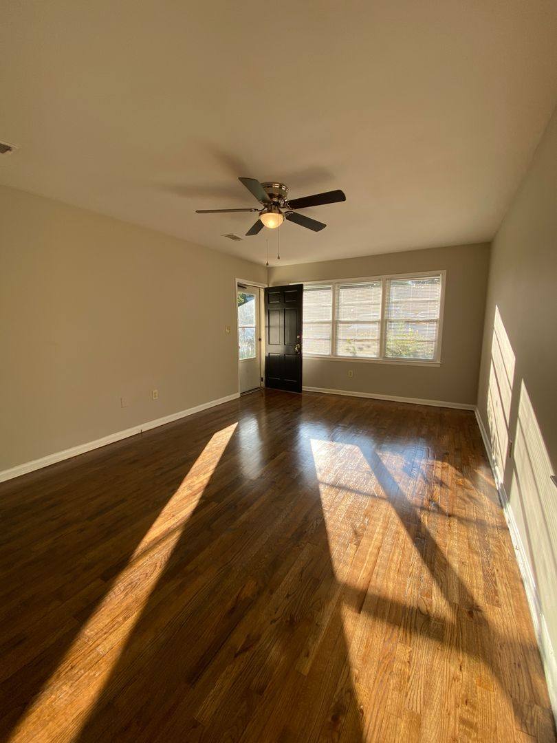 Apartment for rent at 190 Midway Rd, Athens, GA 30605
