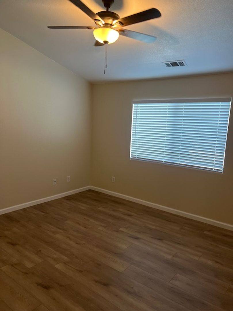 House for rent at 1480 Bentley Dr, Los Banos, CA 93635