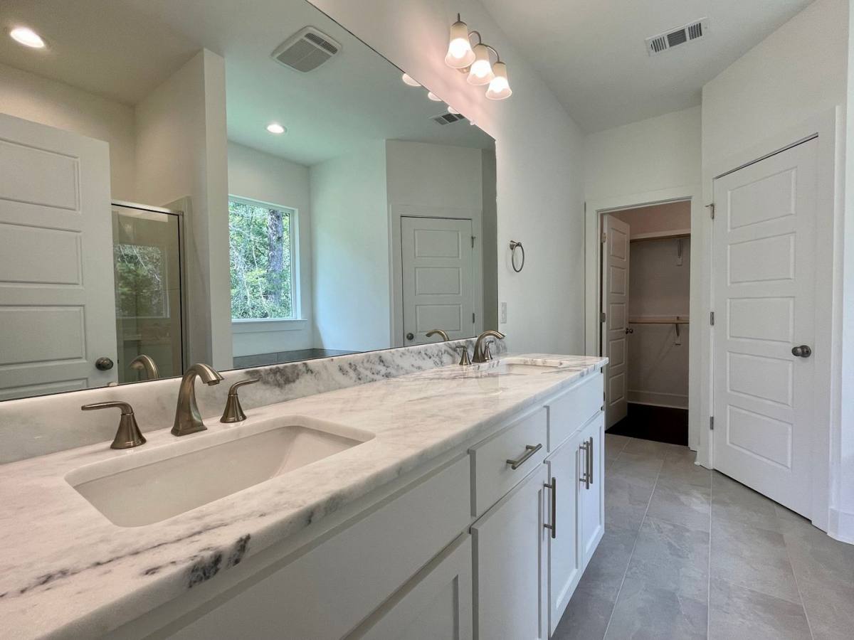 House for rent at 9674 Brookfield Ave, Denham Springs, LA 70726
