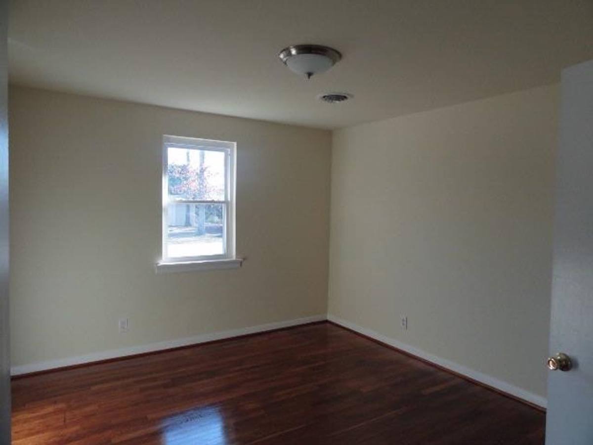 Apartment for rent at 7826 Senate St, Richmond, VA 23237