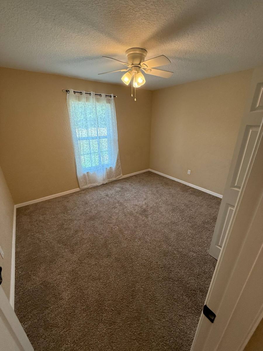 House for rent at 15761 SW 23rd Ave Rd, Ocala, FL 34473