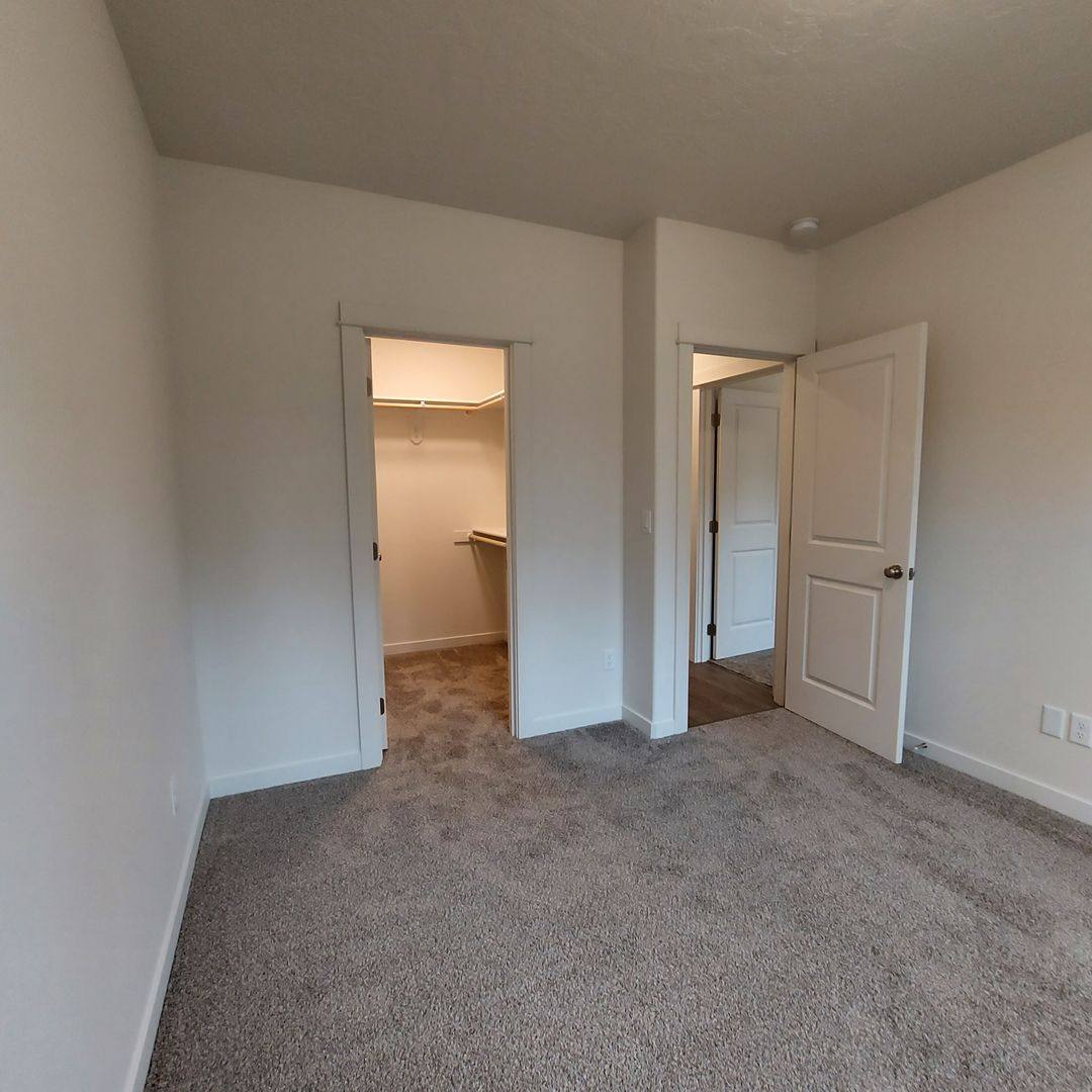 House for rent at 17026 Kasserman Dr, Bend, OR 97707