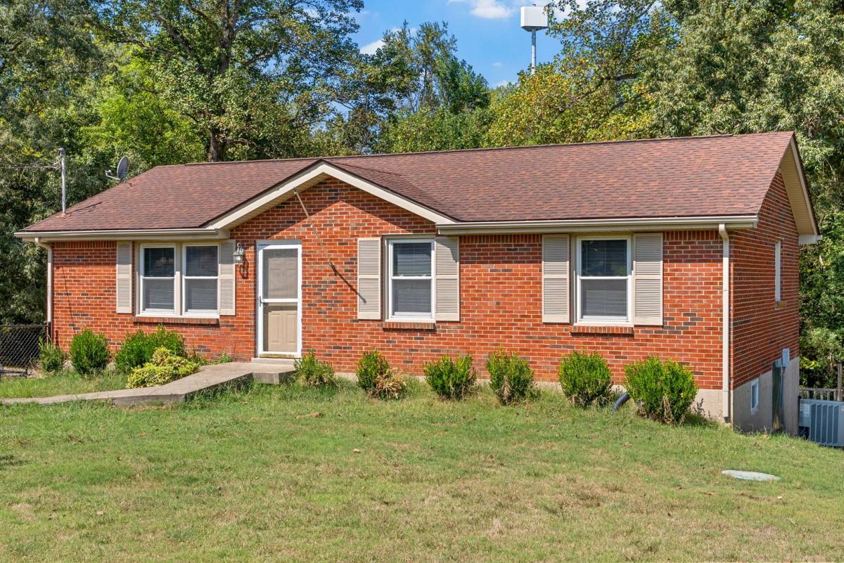 House for rent at 809 Pollard Rd, Clarksville, TN 37042