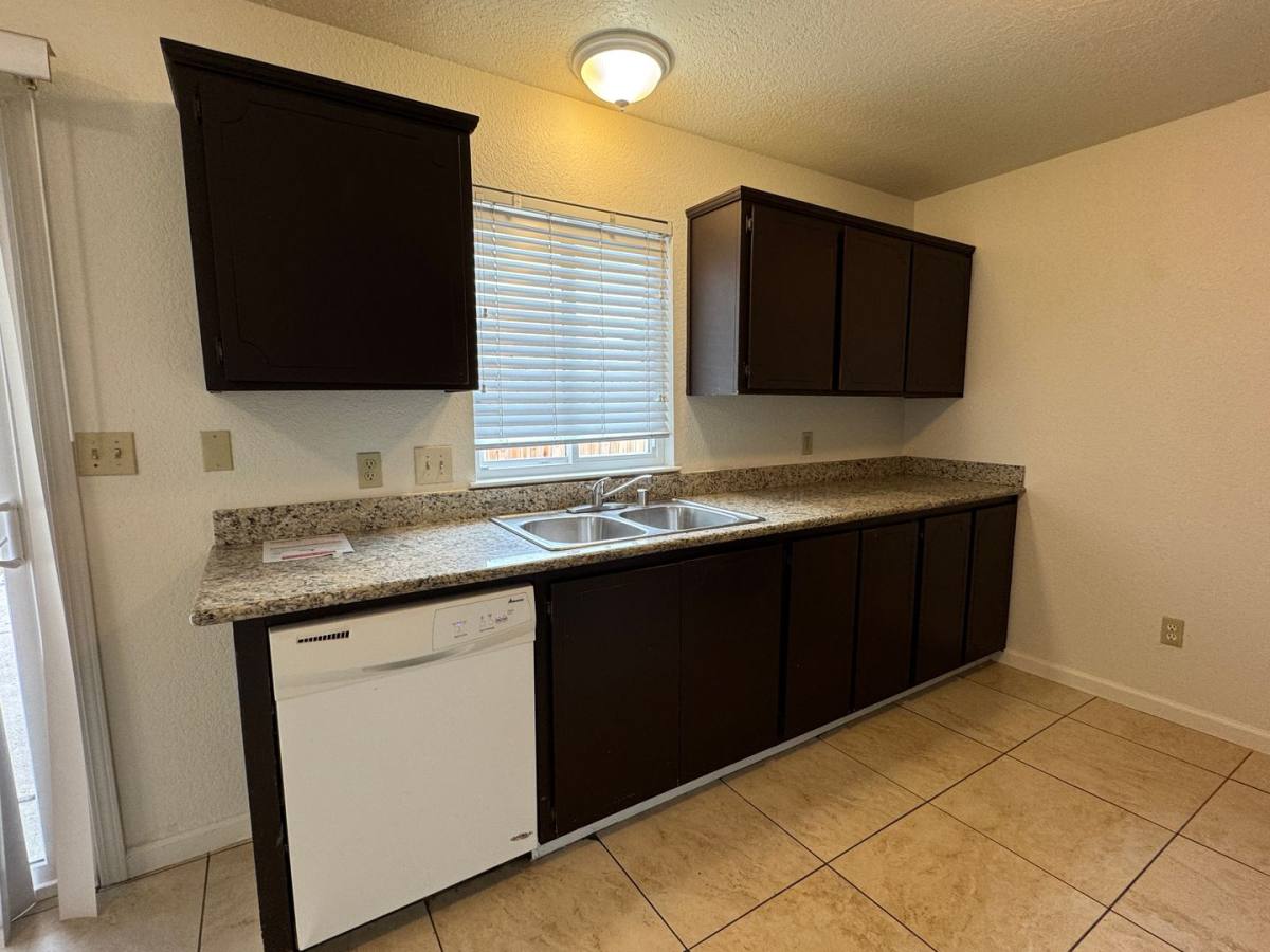 House for rent at 2047 Deauville Dr, Stockton, CA 95210