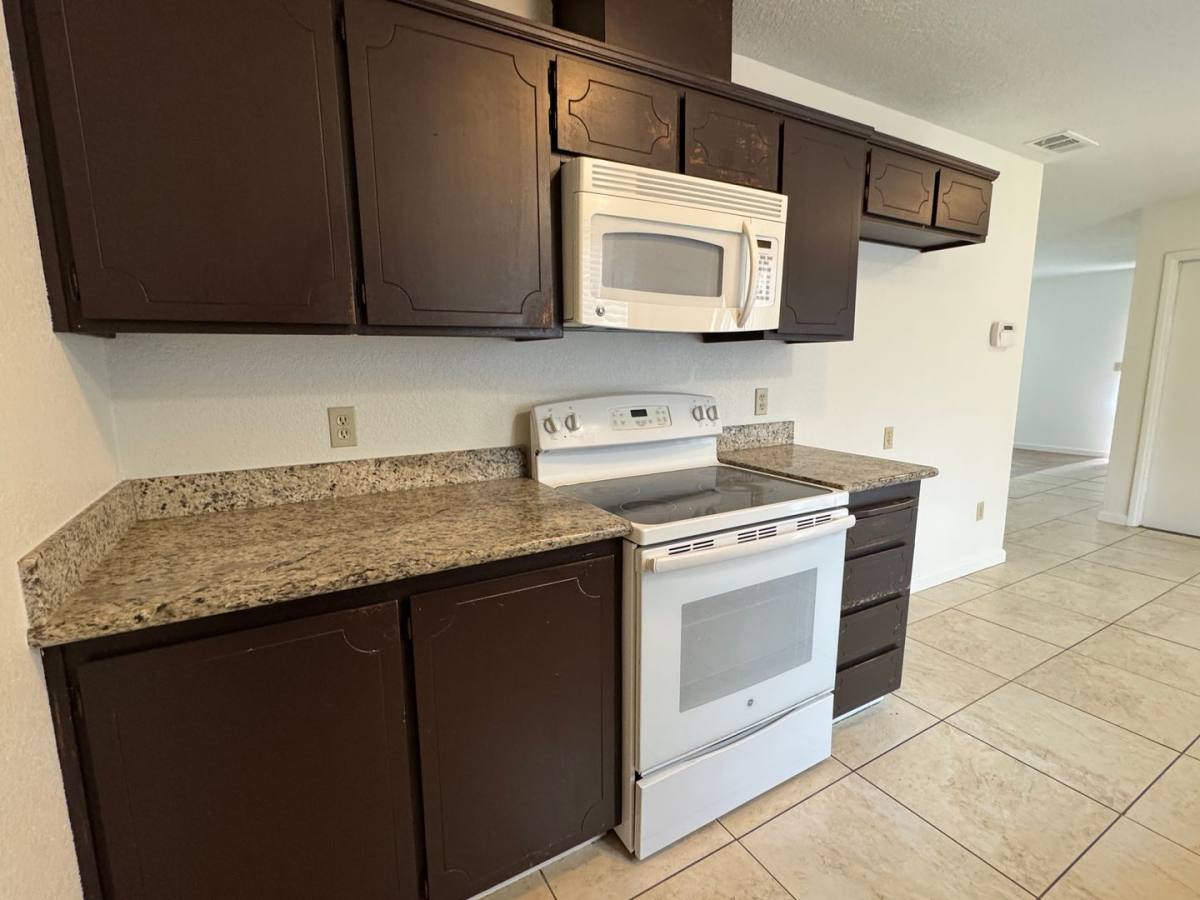 House for rent at 2047 Deauville Dr, Stockton, CA 95210