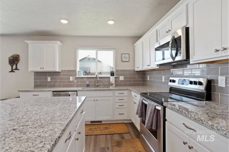 House for rent at 765 SW Huebert St, Mountain Home, ID 83647