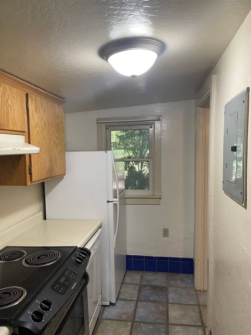 Apartment for rent at 1301 G St, Sacramento, CA 95814
