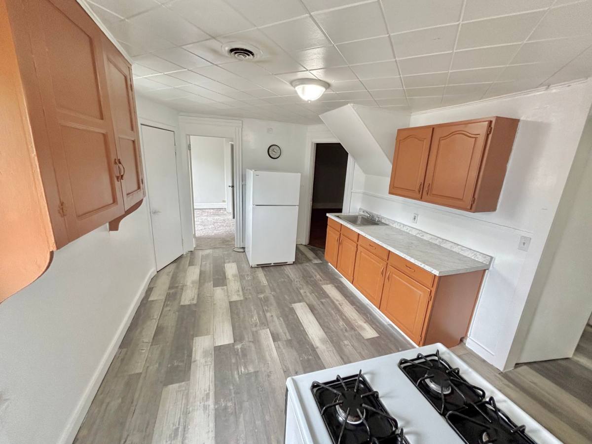 Apartment for rent at 39 Parkway, Rochester, NY 14608