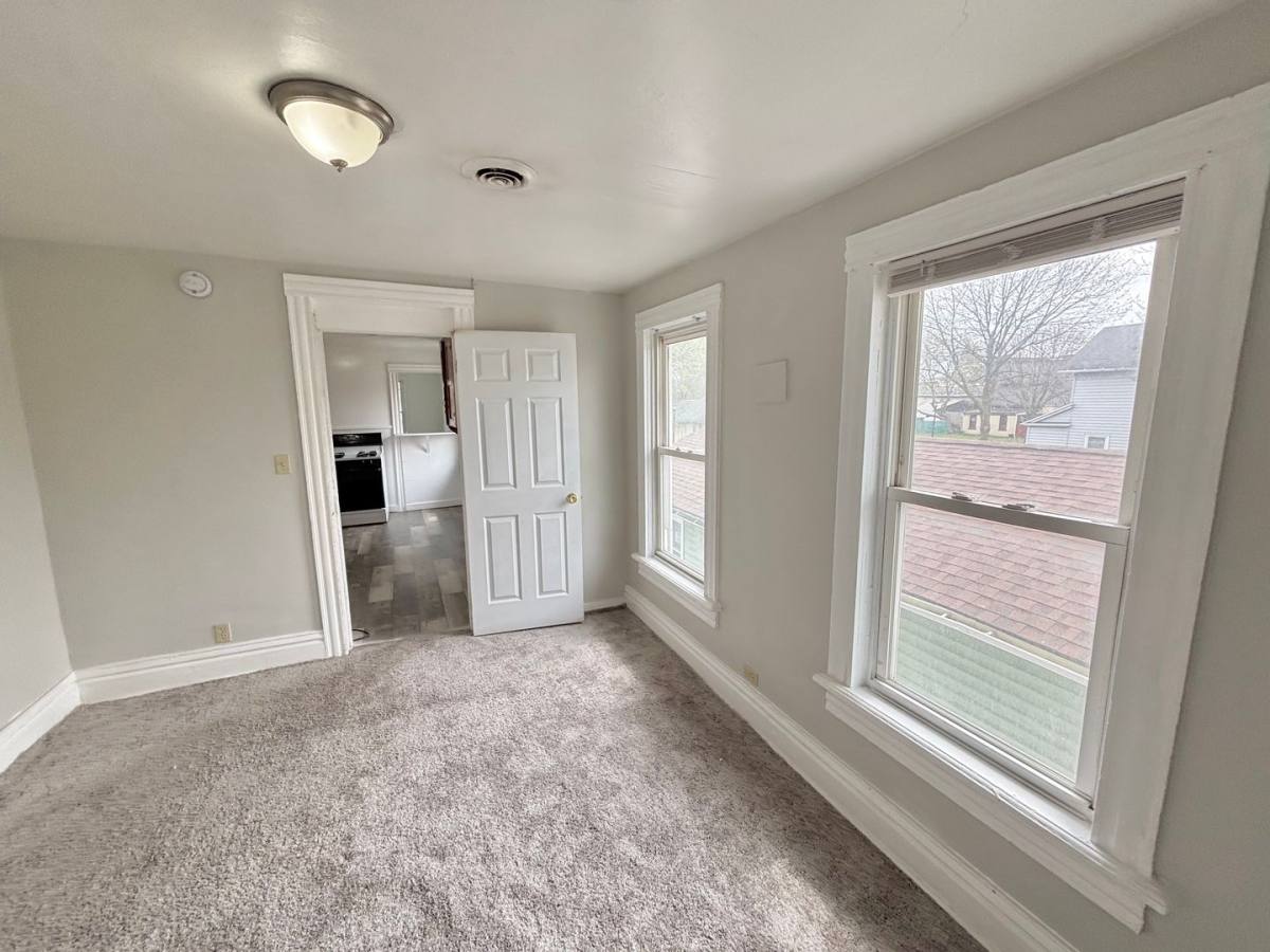 Apartment for rent at 39 Parkway, Rochester, NY 14608