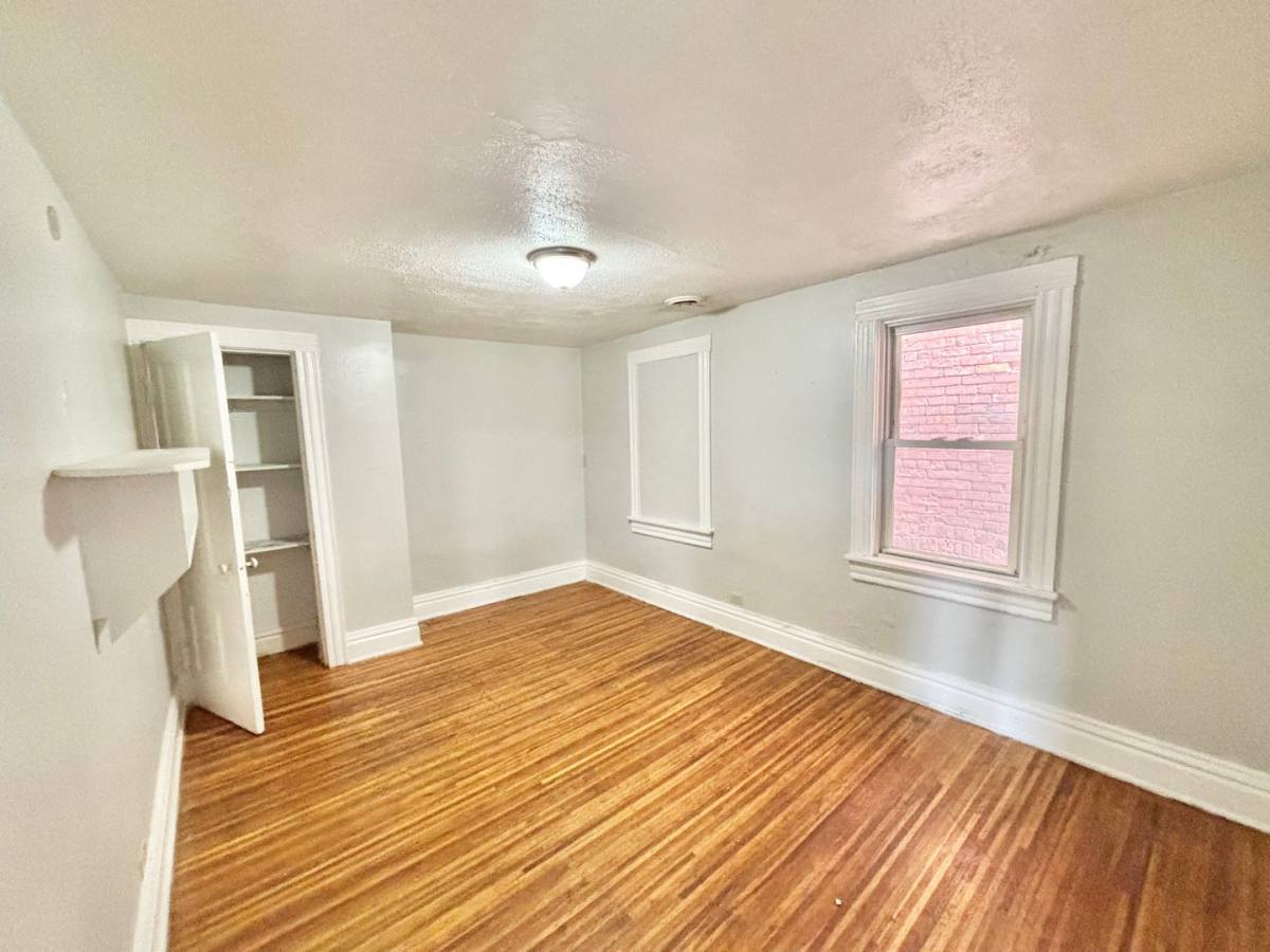 Apartment for rent at 39 Parkway, Rochester, NY 14608