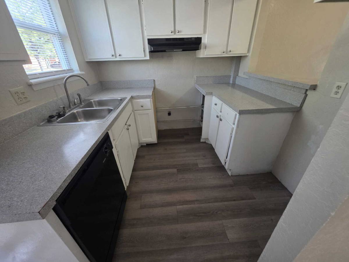 Apartment for rent at 1300 Crown Point Ave #15, Norman, OK 73072