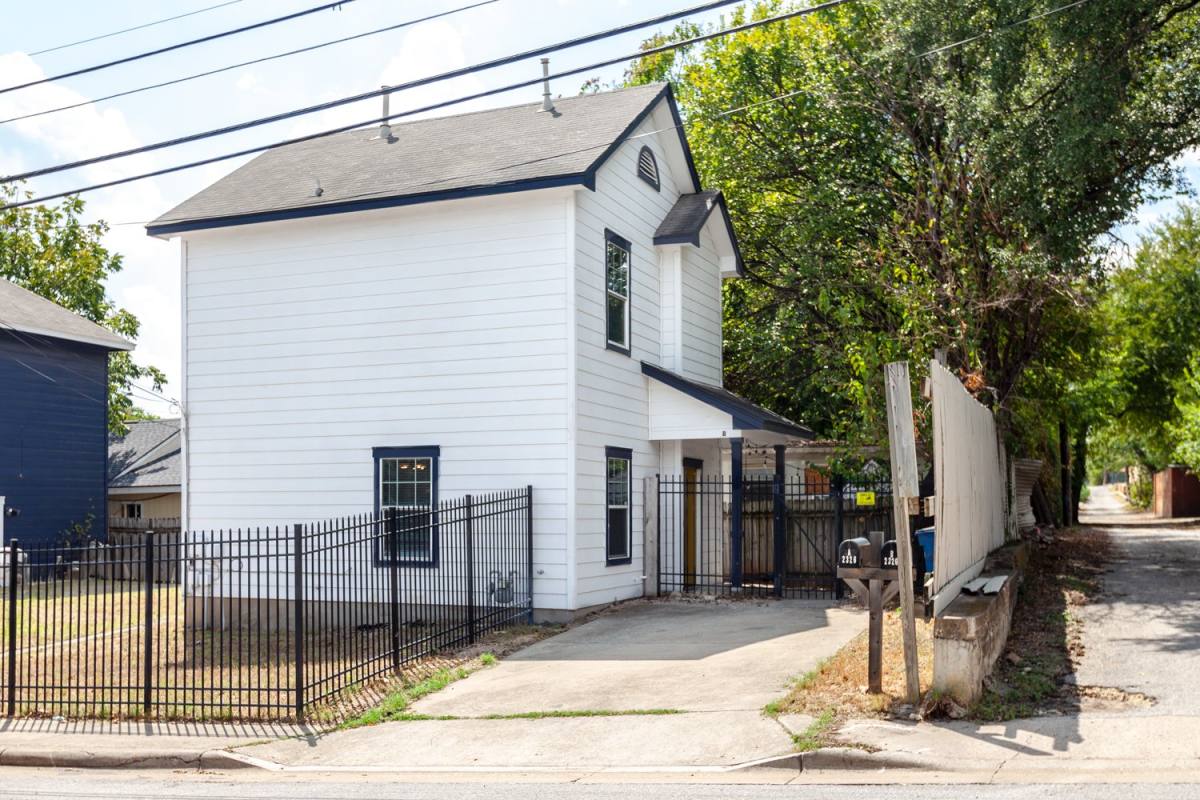 Townhouse for rent at 2326 Webberville Rd #B, Austin, TX 78702