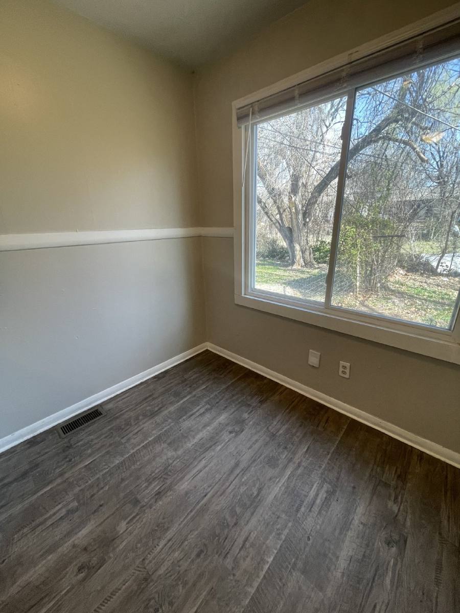 Townhouse for rent at 2322 S Broadview St, Wichita, KS 67218