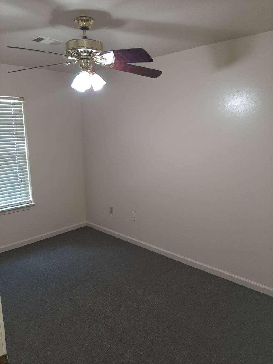 Apartment for rent at 923 W Oak #1, Jonesboro, AR 72401