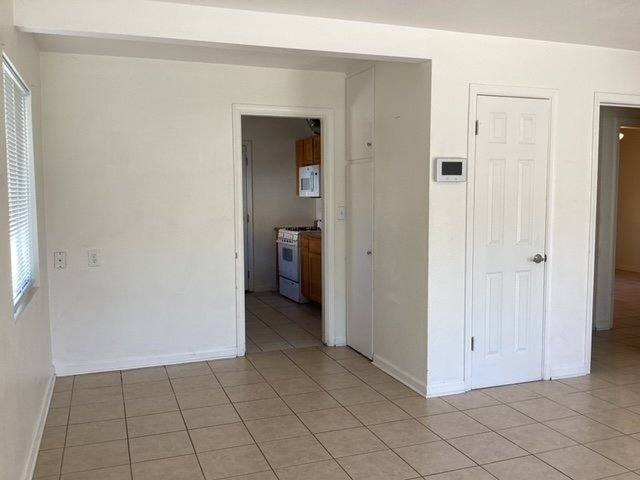 Townhouse for rent at 44257 Beech Ave, Lancaster, CA 93534