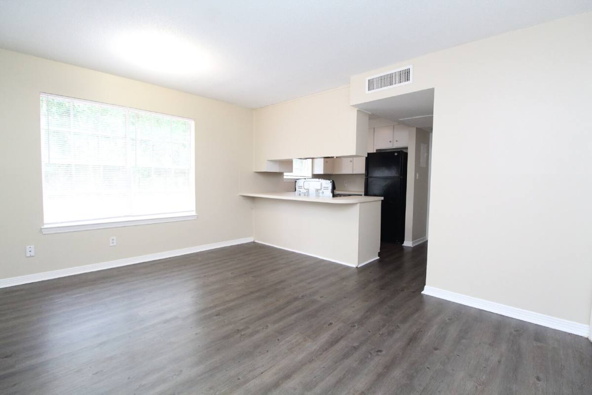 Apartment for rent at 10151 Guidy Lane #G7, Pensacola, FL 32514